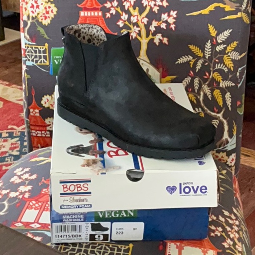 Black Vegan Machine Washable Booties